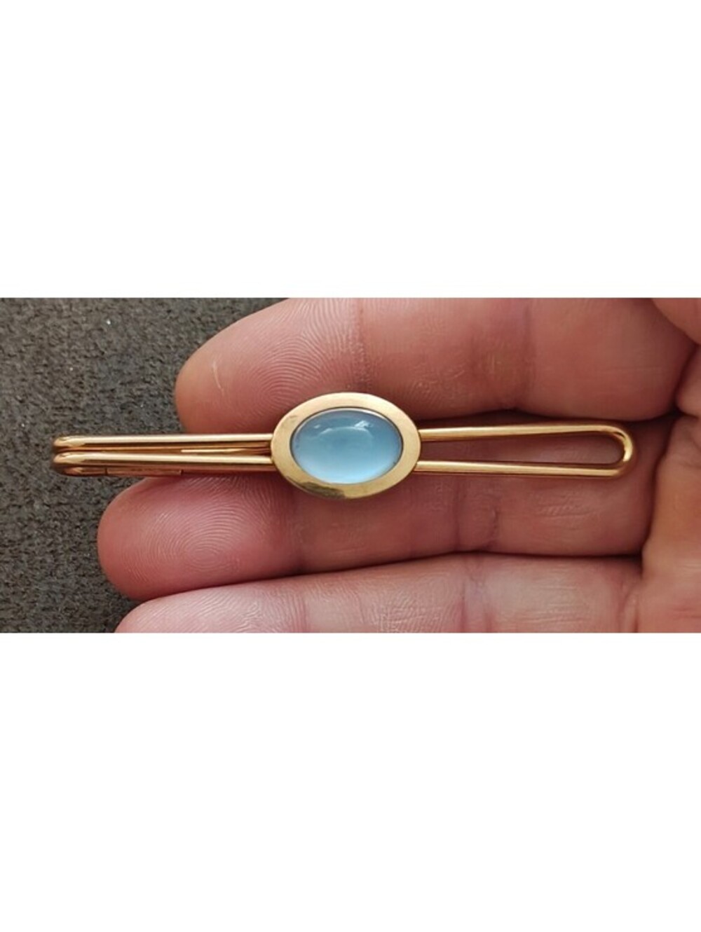 1950s Oval Blue Cabochon Gold Tone Wire Loop Tie Bar/Tie Clip
